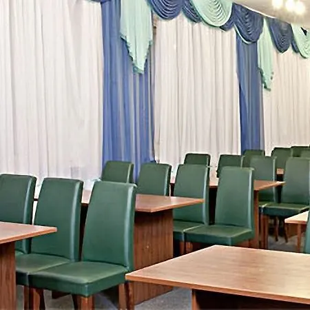 Hotel Kozatsky On Antonova