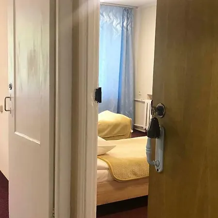 Kozatsky On Antonova Hotel 2*
